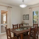 Casa De Ferias By An Island