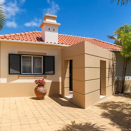 Casa De Ferias By An Island *