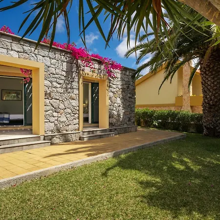 Casa De Ferias By An Island