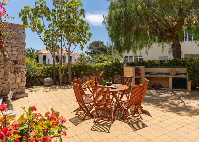 Casa De By An Island *